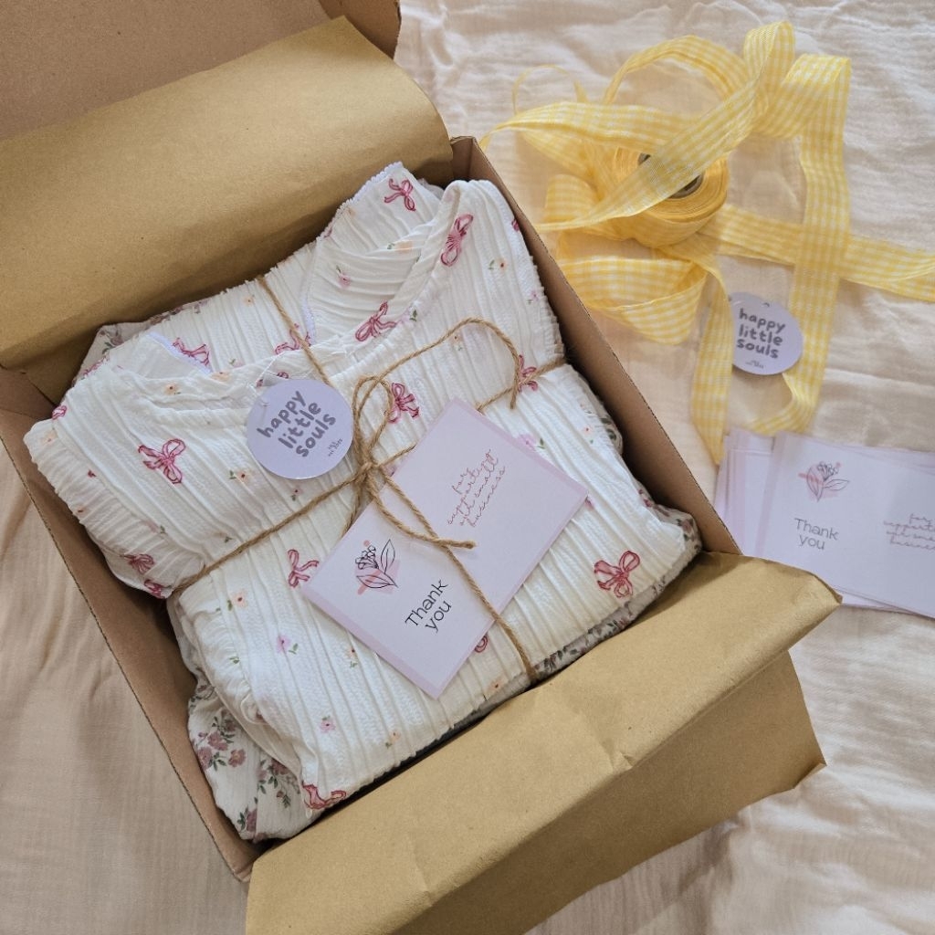 Box Tambahan | Gift Box | Free Pita | Box Size 25x25x8