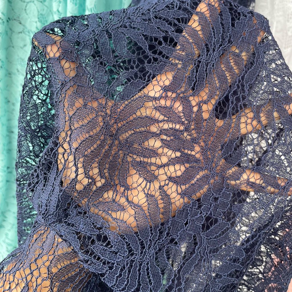 kain brokat corneli motif bunga premium - kain brokat lace perancis premium - warna navy adb