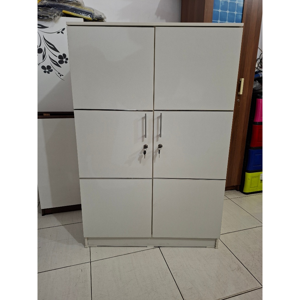 Lemari Pakaian Kayu 2 Pintu Kecil