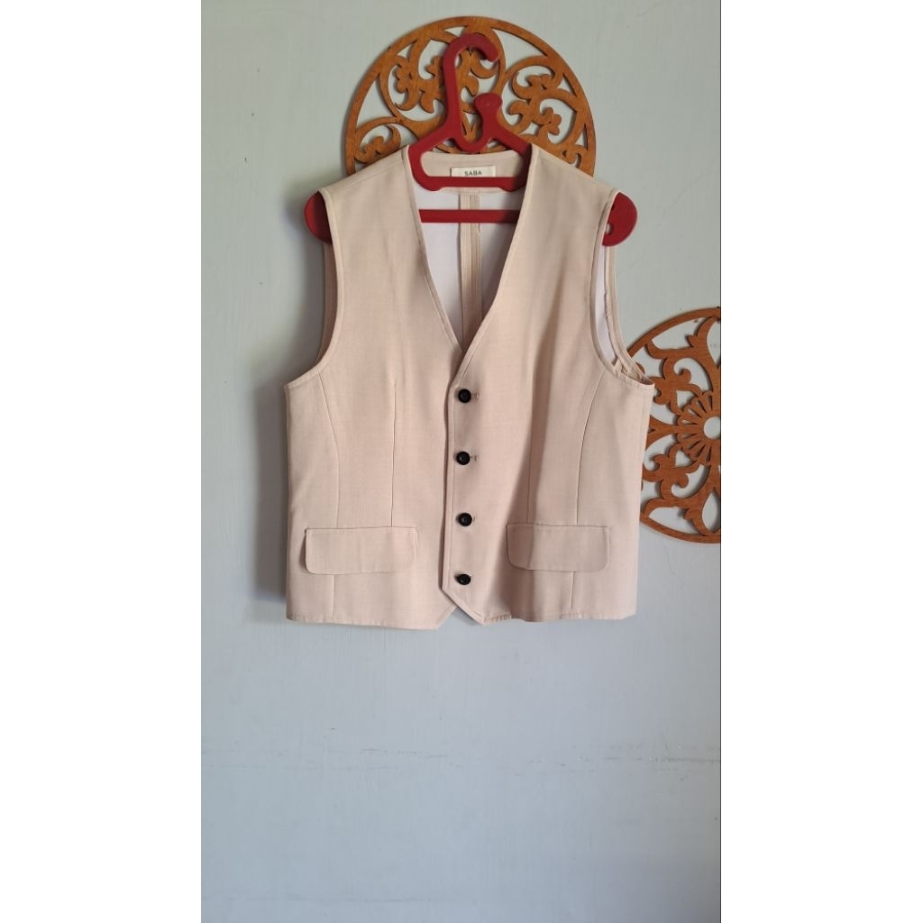 vest saba modest