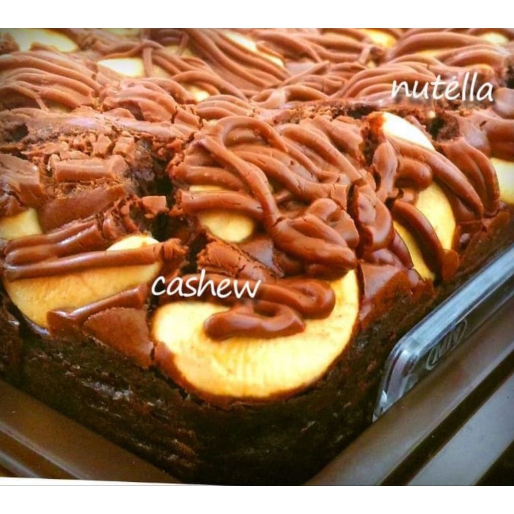

CASHEW NUTZ PERSONAL PACK