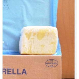 

Keju Eurial Mozarella Cheese Rep 1kg - Gosend/Grab Only!!