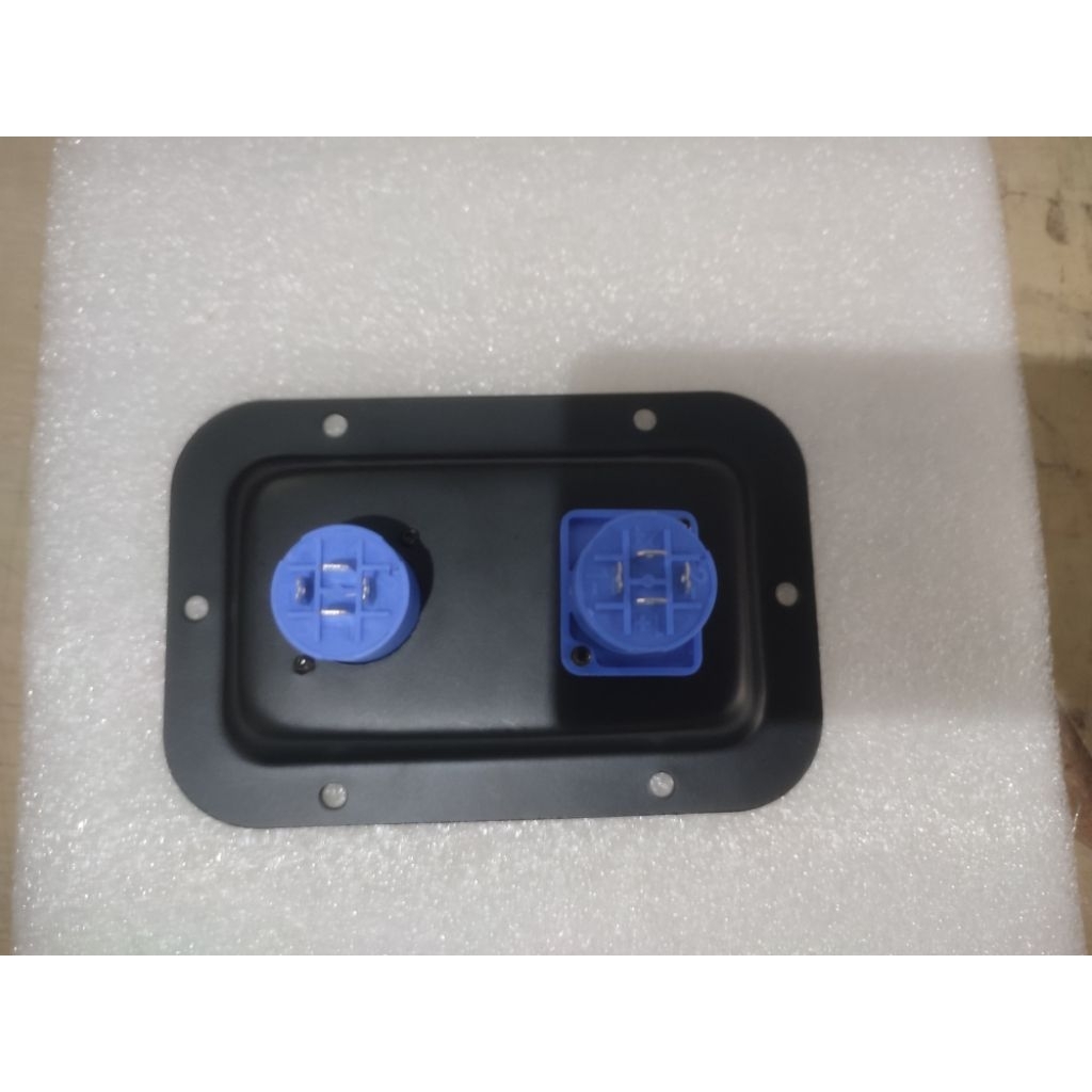 1SET TERMINAL SPIKON / TERMINAL SPIKON 1PCS / SOKET 2PCS / BAUT 4PCS / TERMINAL SPIKON / SOKET SPIKO