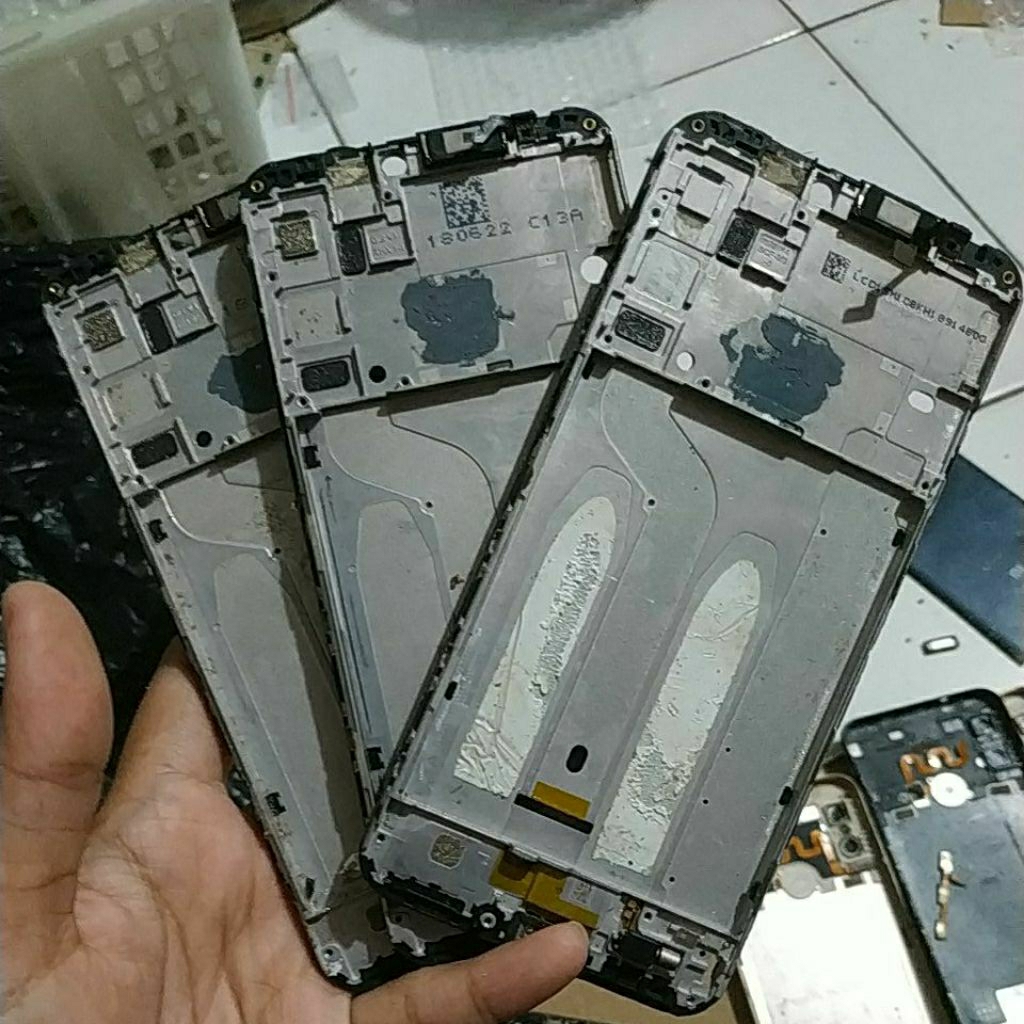 FRAME ONLY BEKAS REDMI MI A2 LITE