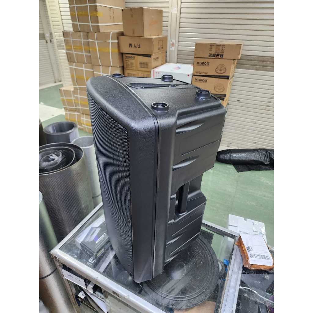 (JUAL 2 BUAH ) box speaker monitor 12″ full ram 12-1 fiber plastik model PEAVEY