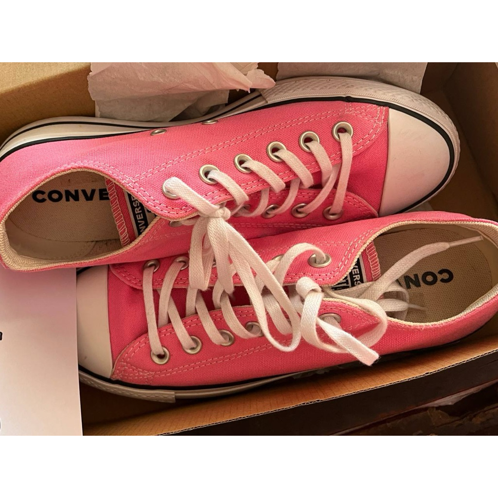 converse pink