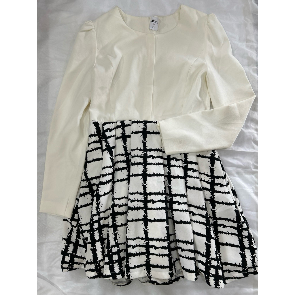 Dress Bw