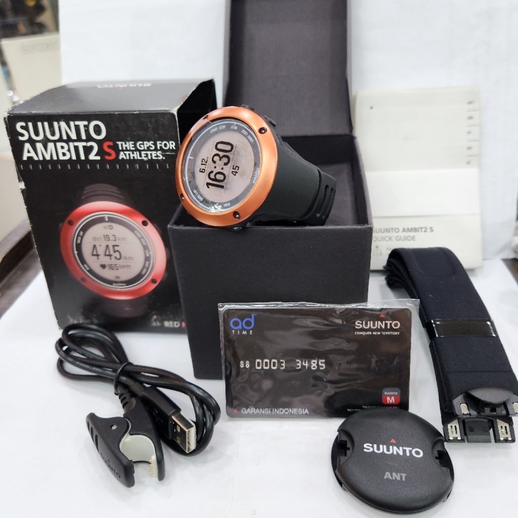 Suunto Ambit 2 Red HR SS019209000 jam tangan pria original