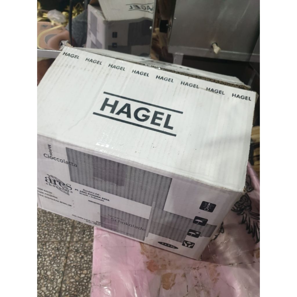 

Coklat butir hagel