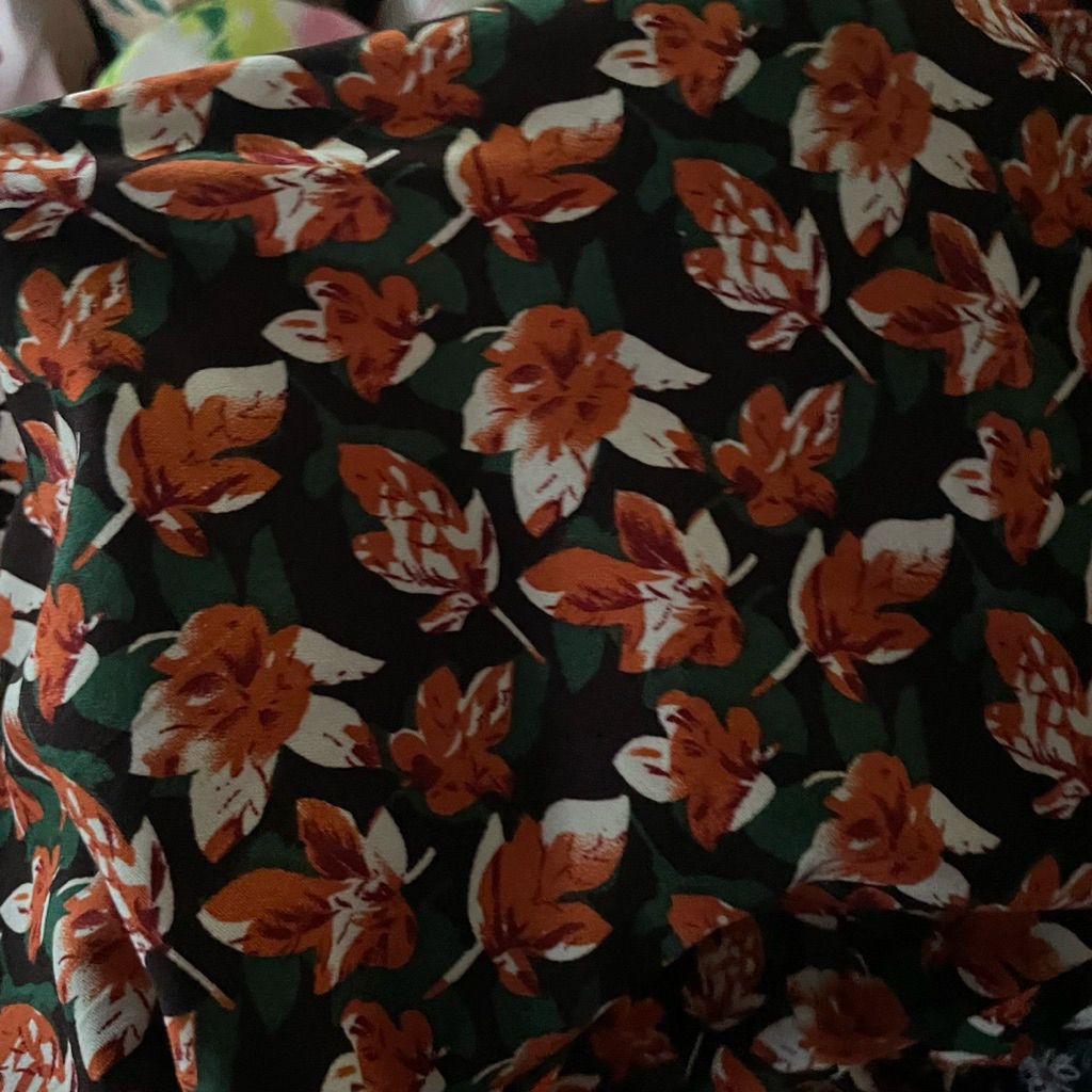 kain satin silk bridal motif bunga premium - kain satin silk original - kain satin silk style premiu