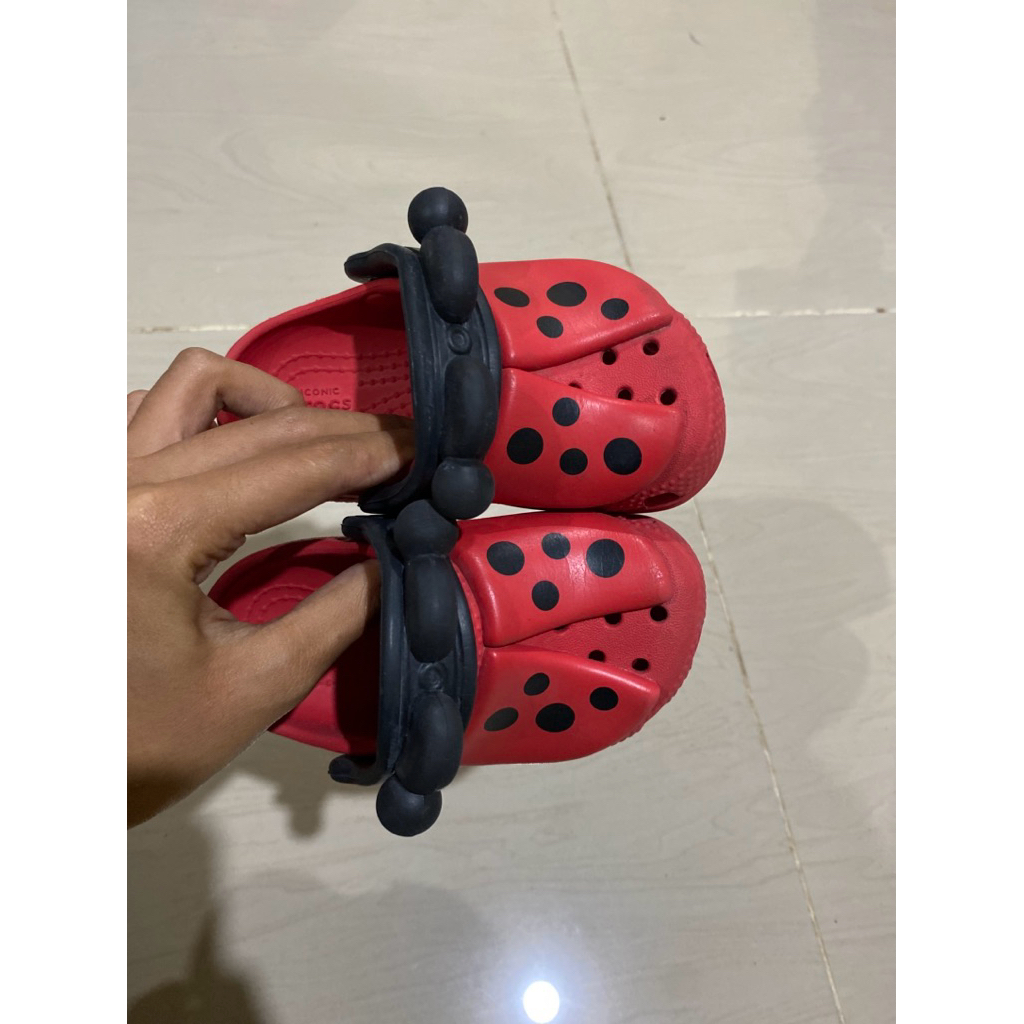 preloved crocs anak 5c