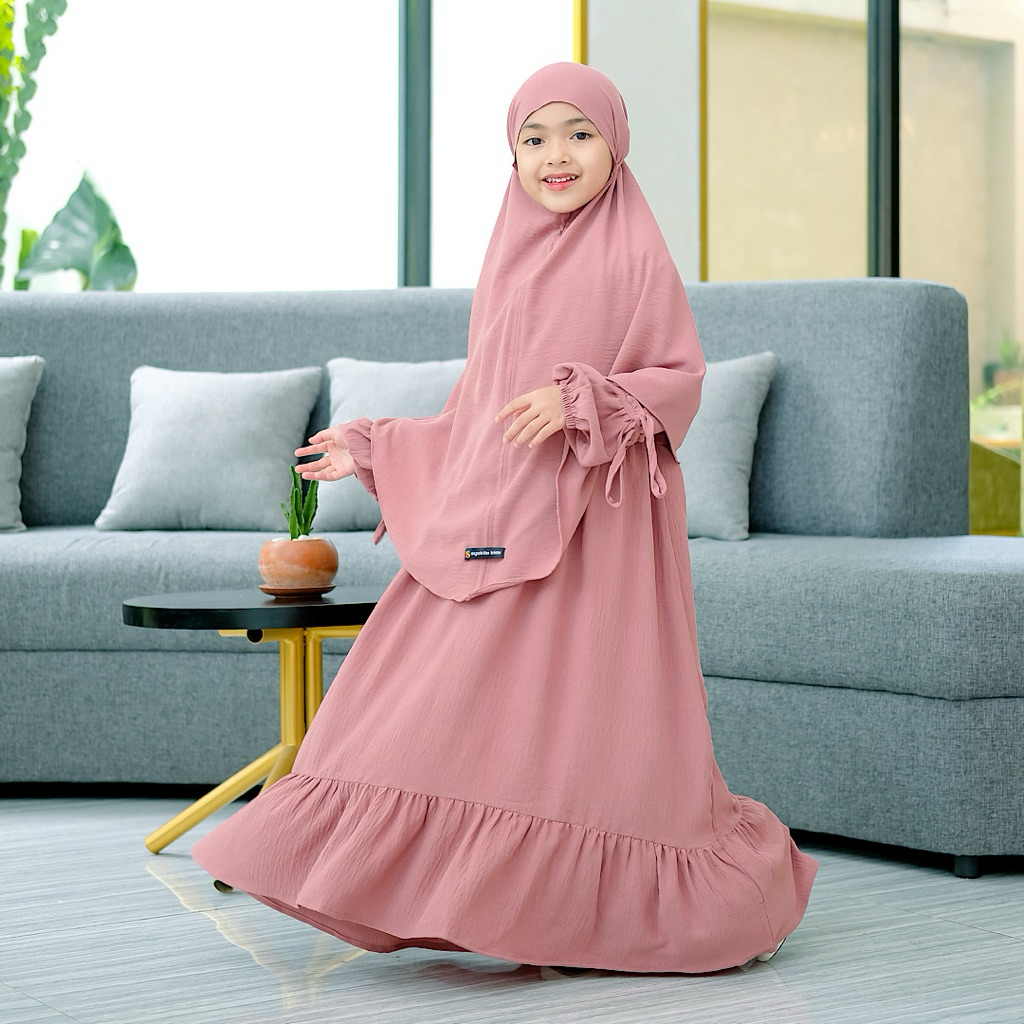 Hayana Kids.Medina Set Gamis Anak Syar’i Khimar Bergo Free Cadar Bandana Untuk Usia 2-12 Tahun