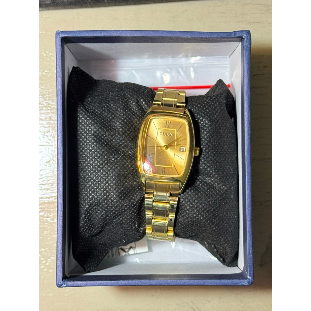 PRELOVED VINTAGE GUESS WATCH