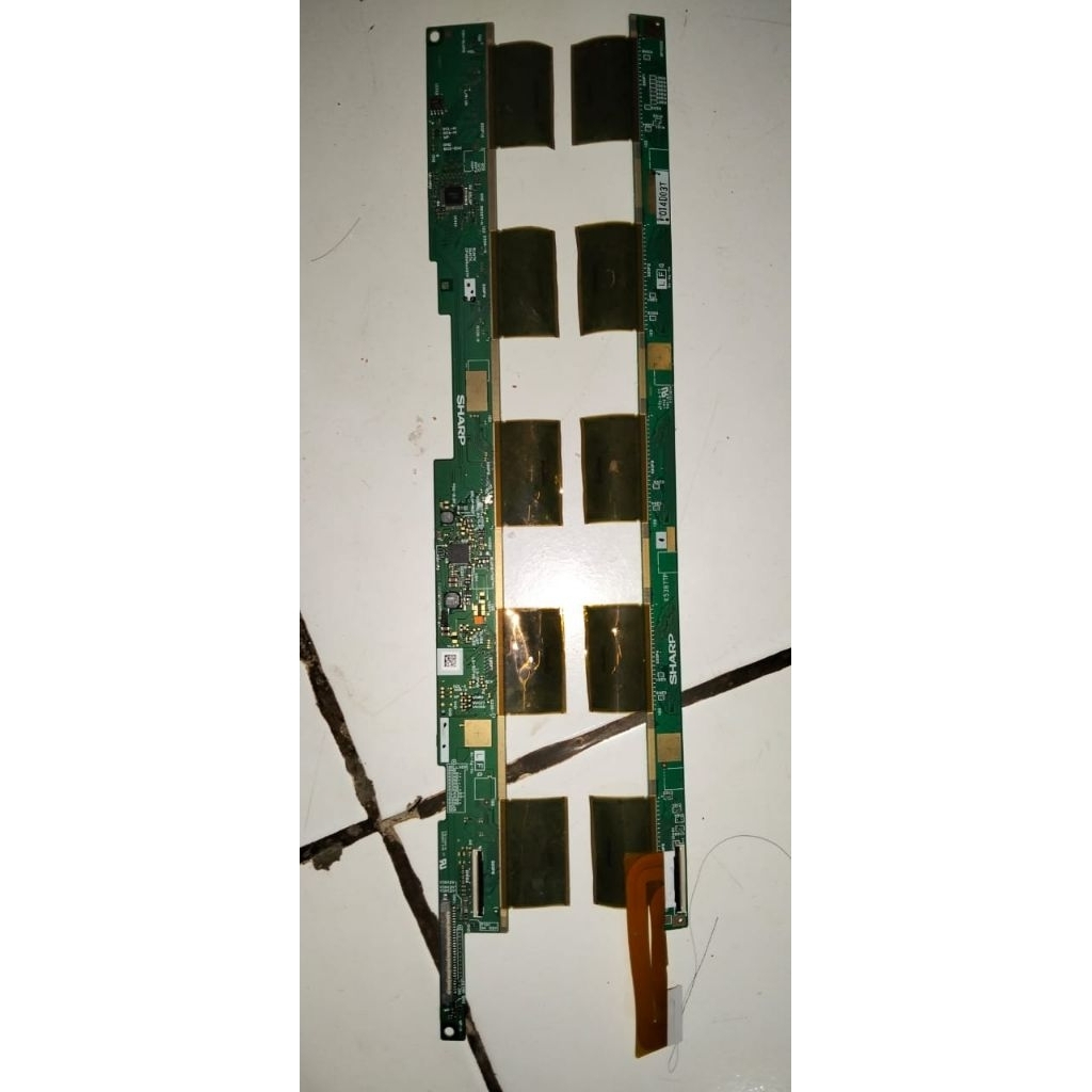 TCON TIKON TV LED SHARP LC32LE150M