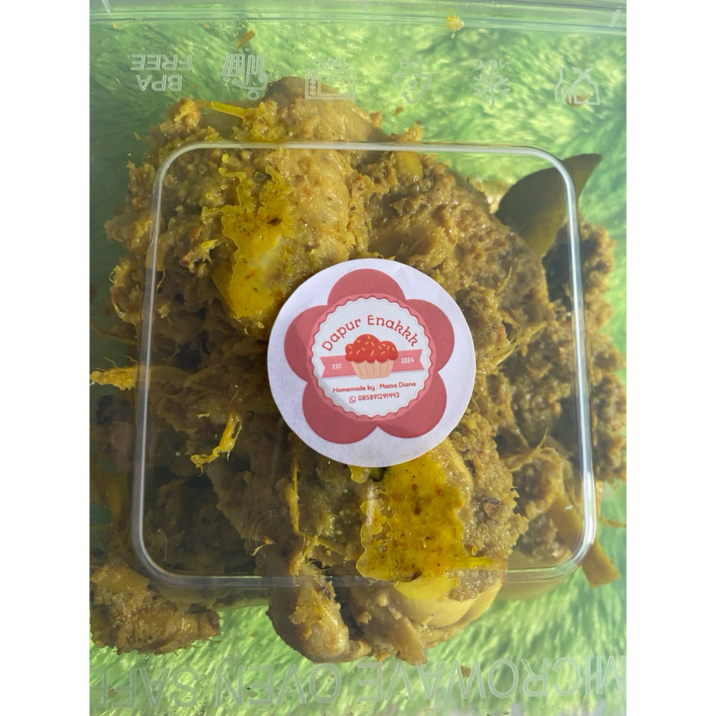 

AYAM UNGKEP 1 EKOR (POTONG 4)