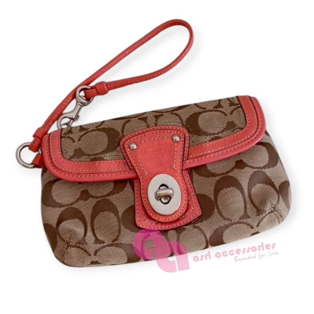 VGC Coach Legacy Signature Capacity Turnlock Wristlet Khaki/Salmon
