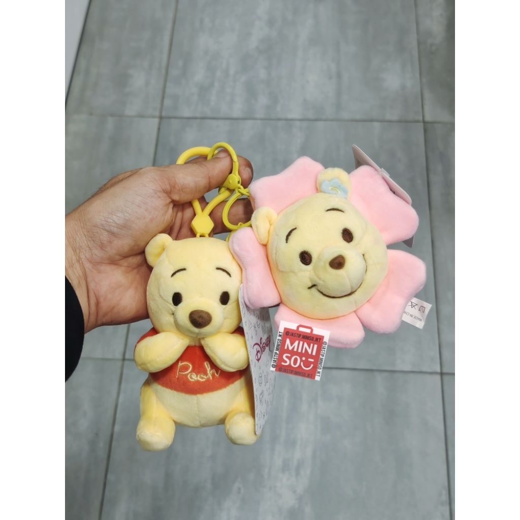 Oh Some x DISNEY 🆕 Hiasan Tas / Gantungan Kunci DISNEY WINNIE the POOH (POOH / FLOWER POOH)