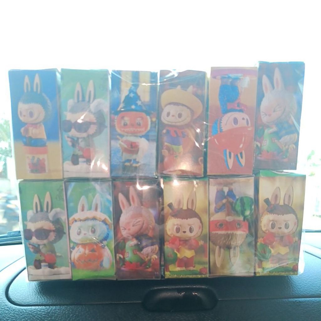 

Kotak Kado Berhadiah Labubu isi 36 Pcs