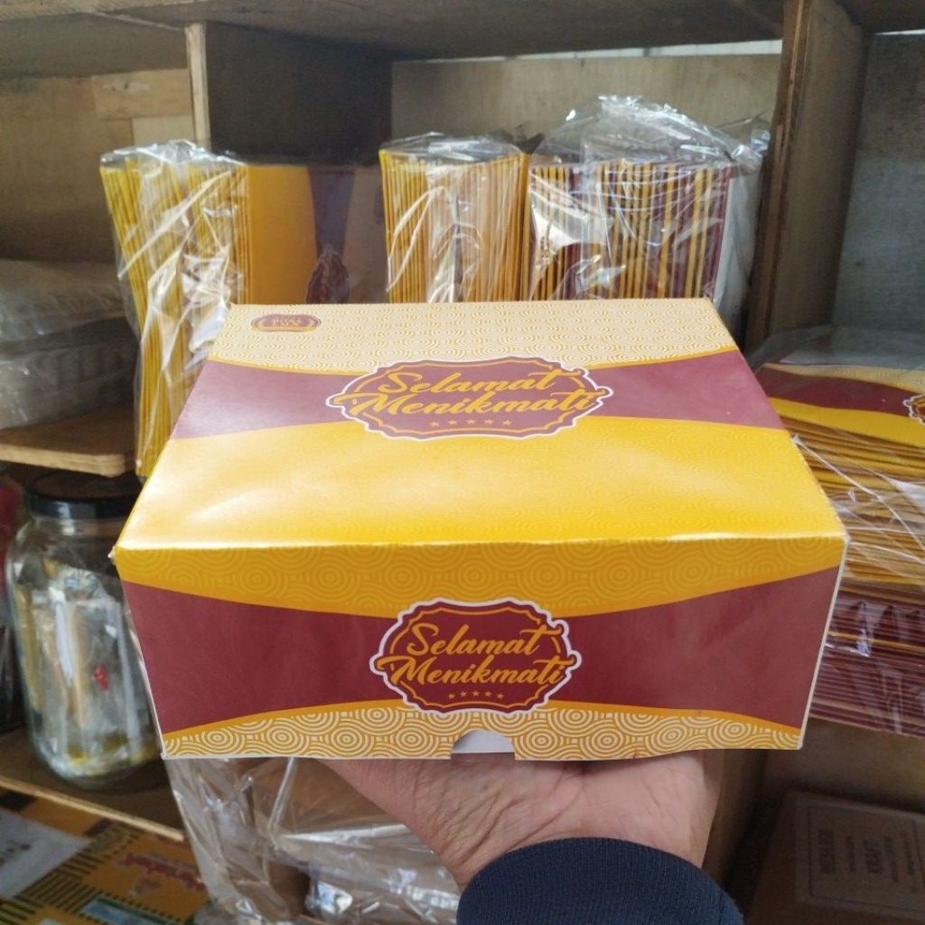 

Dus Nasi Easy Pack Ukuran 18x18