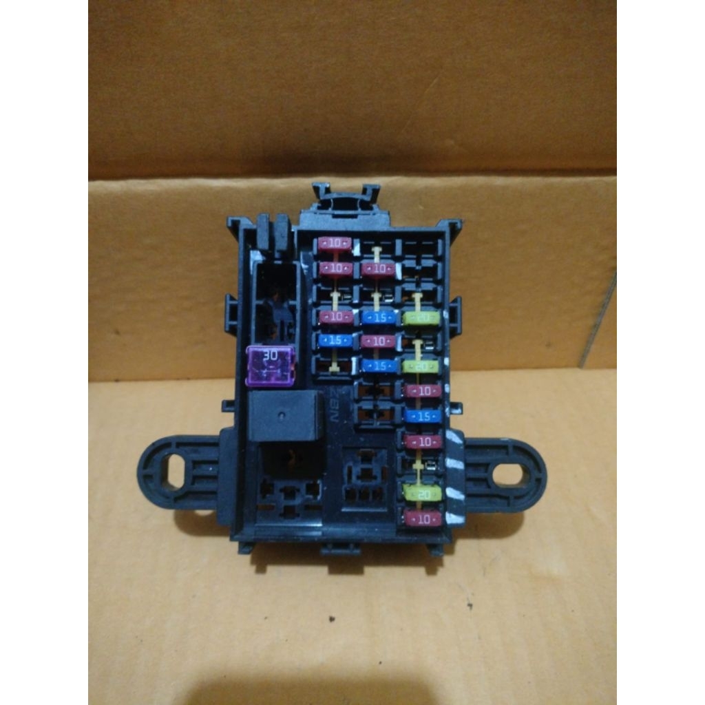 FUSE BOX SEKRNG WULING BX2263-3 ORIGINAL