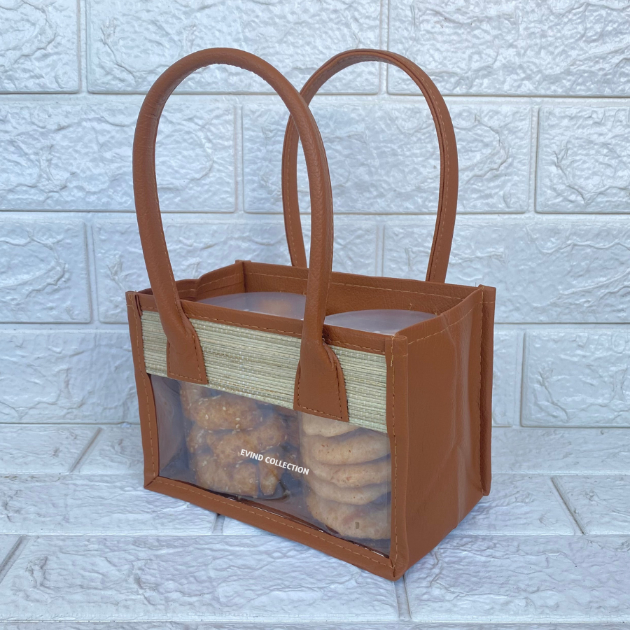 

Tas Parcel Mika Mendong (Carbella) Ukuran 2 Toples Silinder Tas Mika Hampers