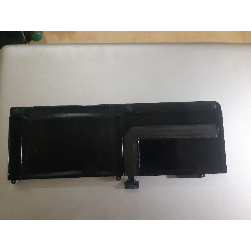 batre battry baterai macbook A1382 bekas macbook  pro A1286 15"