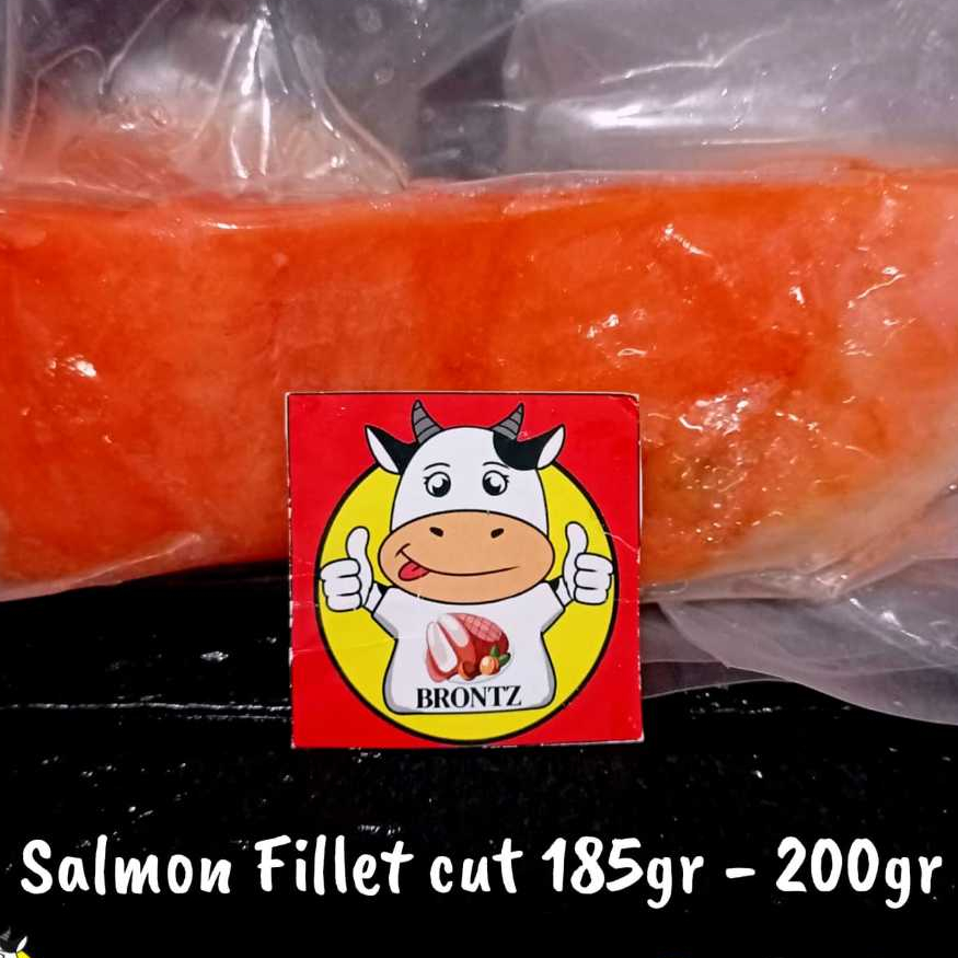

SALMON FILLET CUT 185GR-200GR -SALMON FROZEN-BRONTZ JOGJA