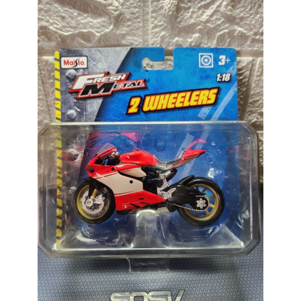 Diecast ducati panigale 1:18