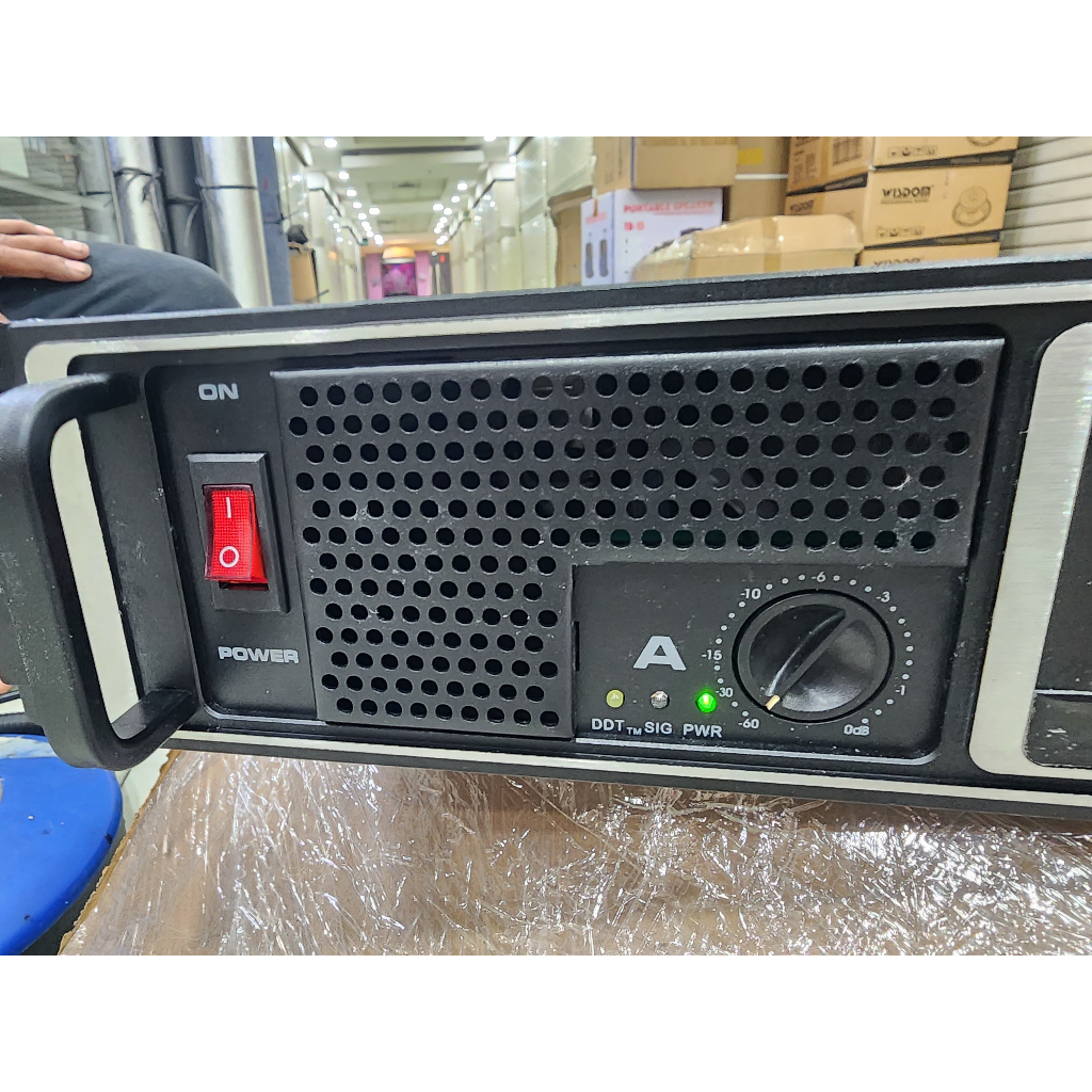 Power amplifier peavey CS 4000 / CS4000 – China
