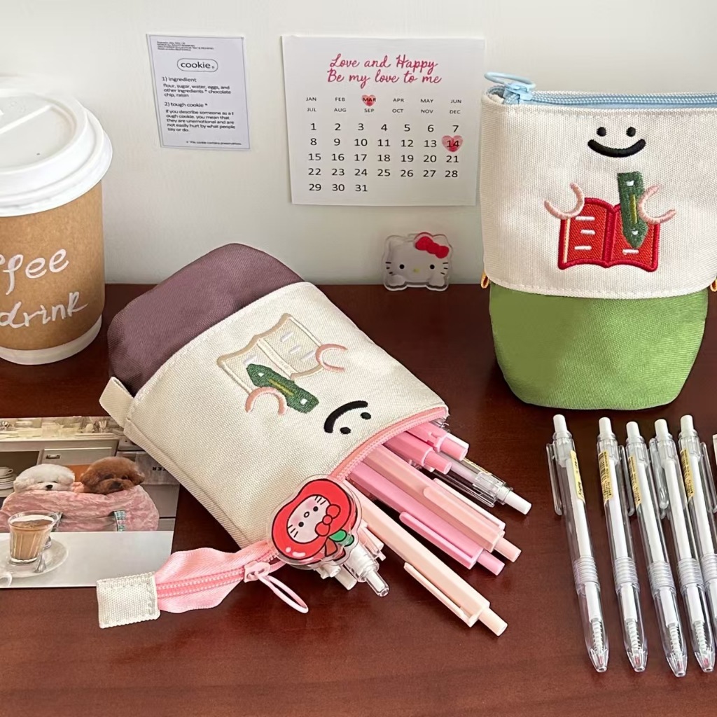 

Cartoon stationery bag, large capacity storage pen bag, foldable makeup bag, high stretchable pen holder