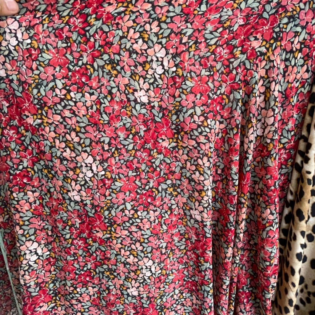 Kain ceruty/Ceruty baby doll/Kain Ceruty motif/Ceruty baby doll motif/ harga tertera/ setengah meter