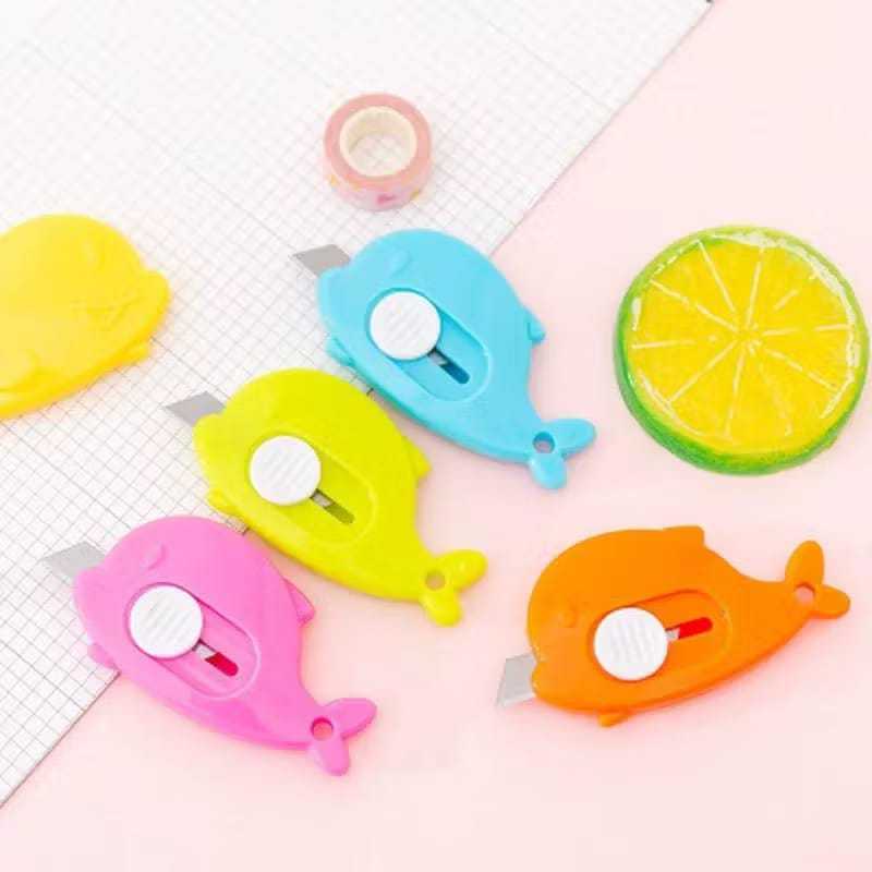 

{OTU} PISAU MINI PEMBUKA PAKET UNBOXING CUTTER PAKET CUTTER DUS MINI / PISAU CUTTER MINI KARAKTER / PISAU PEMOTONG KERTAS MINI CUTTER PEMBUKA DUS CUTTER