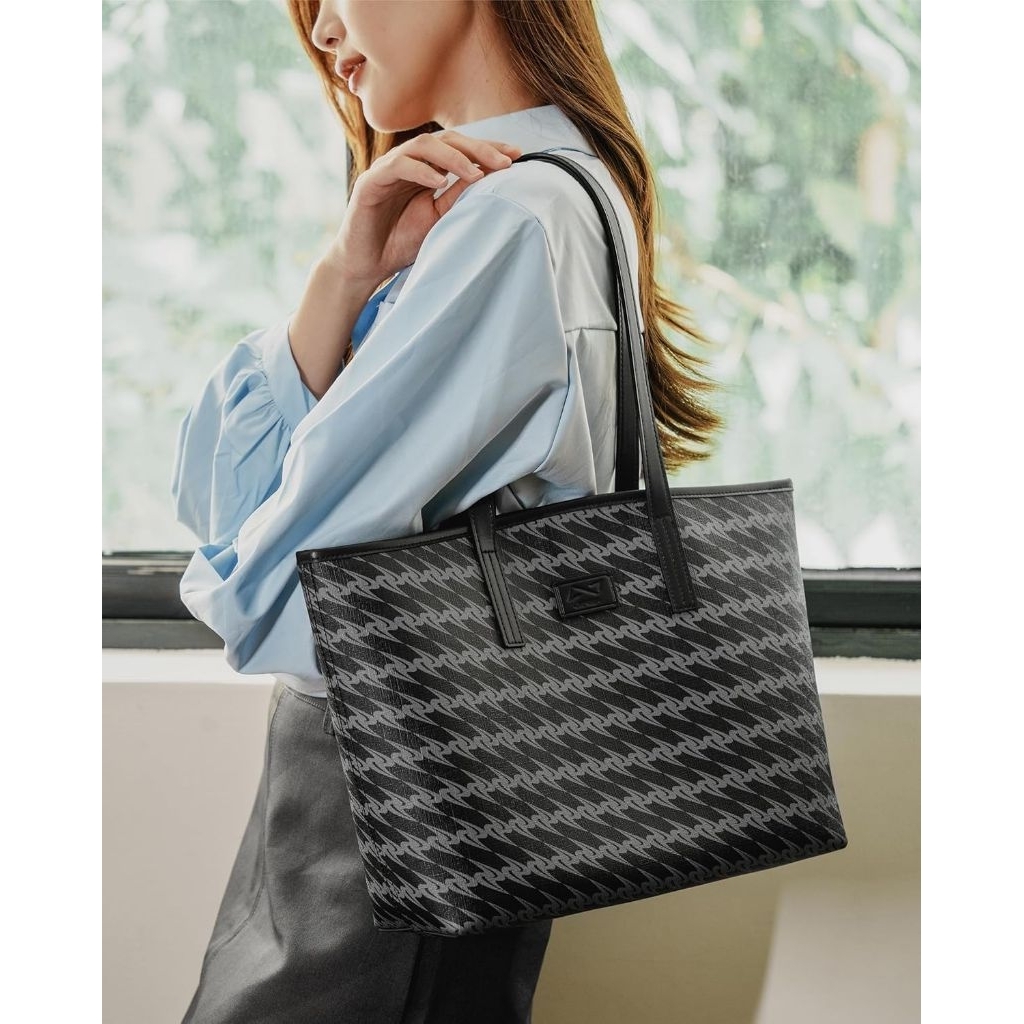 OMTO PRINTED TOTE BAG