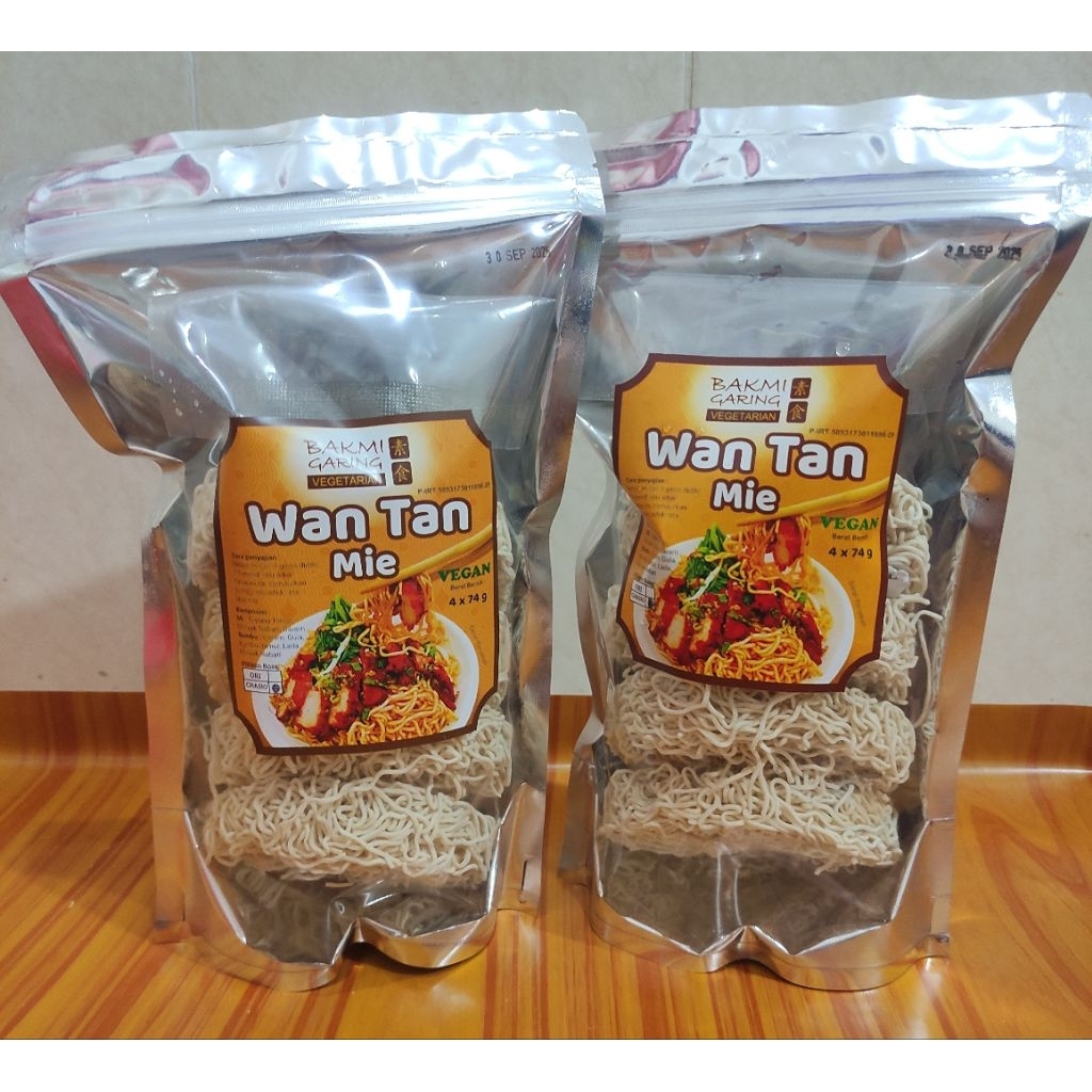 

MIE INSTAN WAN TAN MIE VEGAN ISI 4PC/BKS [ HALAL DAN ENAK ]
