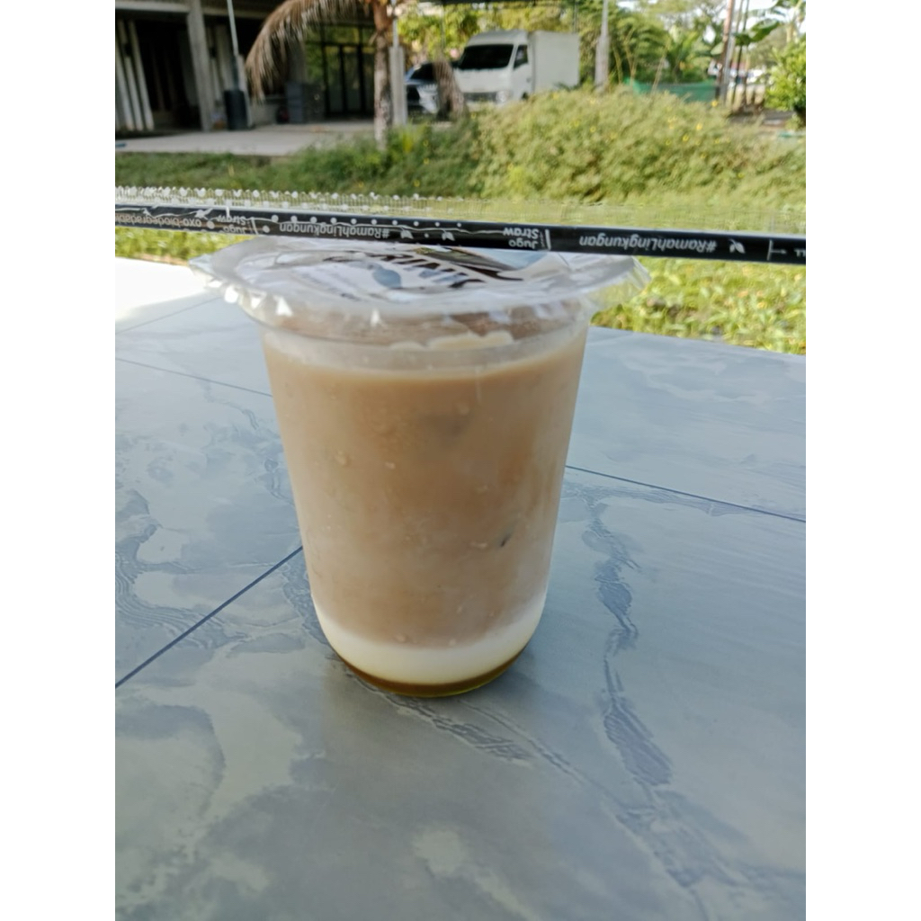 

Es segar,es cendul , es jumbo,sari kacang,es kopi