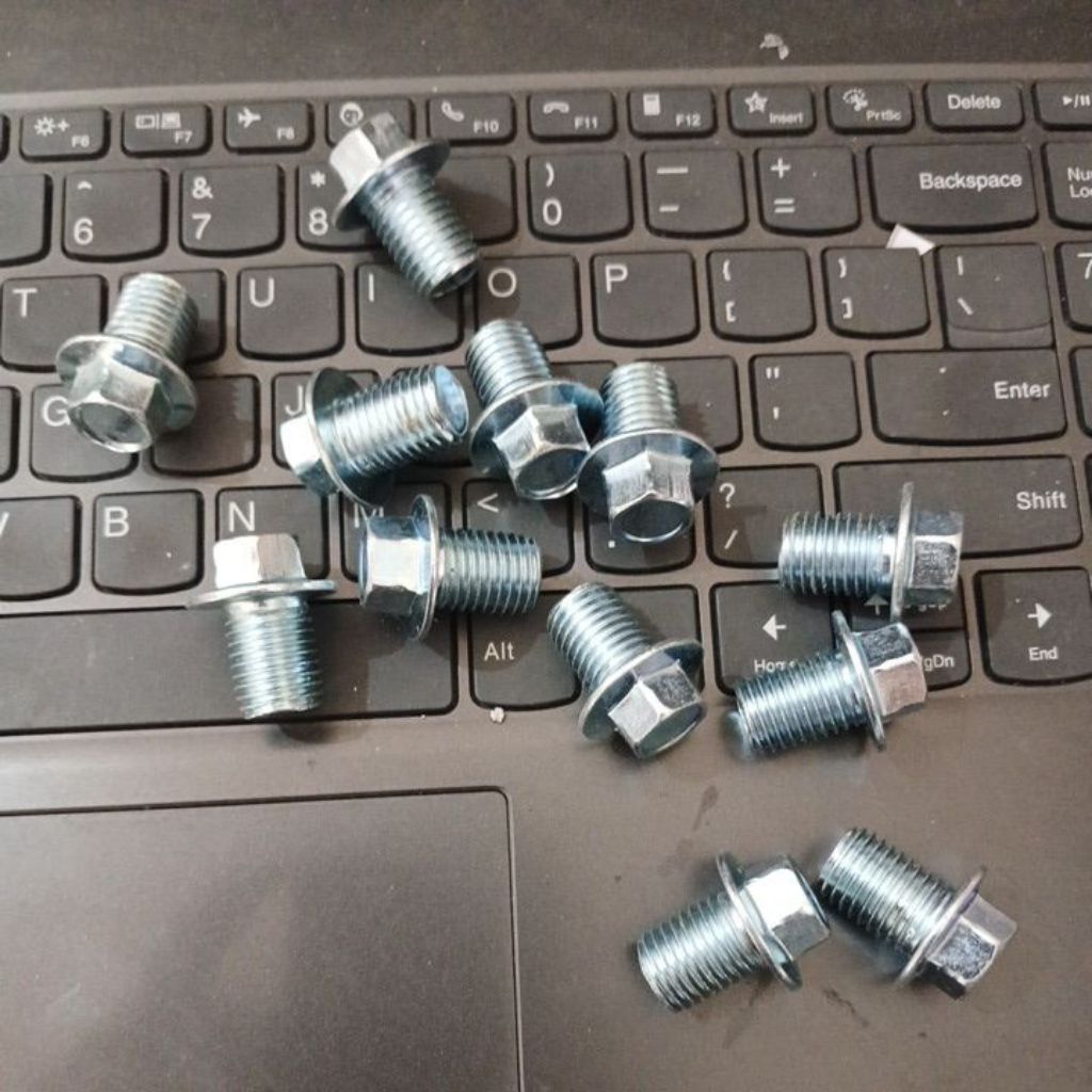 baut oli yamaha/baut oli yamaha/honda