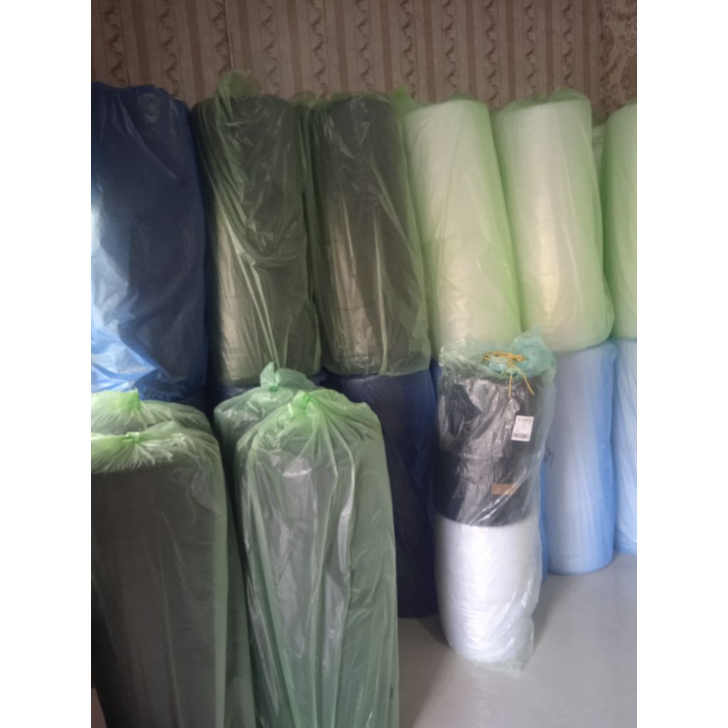 

BUBBLEWRAP BERKUALITAS DAN BERBAHAN PREMIUM 3kg Tersedia berbagai ukuran dan warna dengan selongsong gulungan