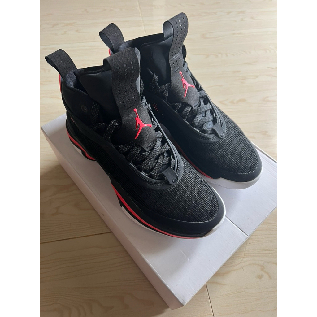 Air Jordan 36 bred US 9,5 / 43  BNIB