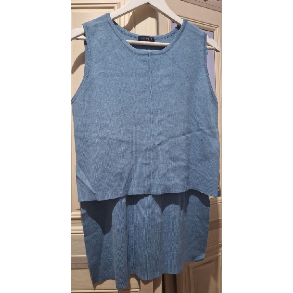 Vest rajut warna blue denim cantik sz M preloved