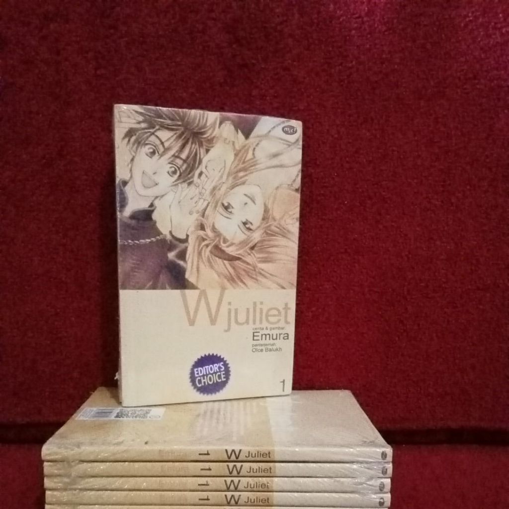 Komik Original - W Juliet Vol.1 (Editor's Choice)