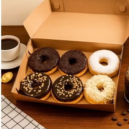 

Donat Klasik Gaya Rumahan – Empuk, Wangi, Tanpa Pengawet | Ready Stock