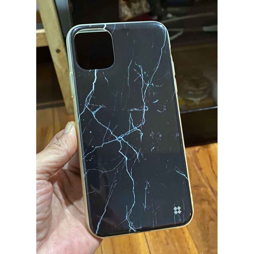 Richmond & Finch iPhone 11 Pro Max Case – Black Marble | Original from iBox