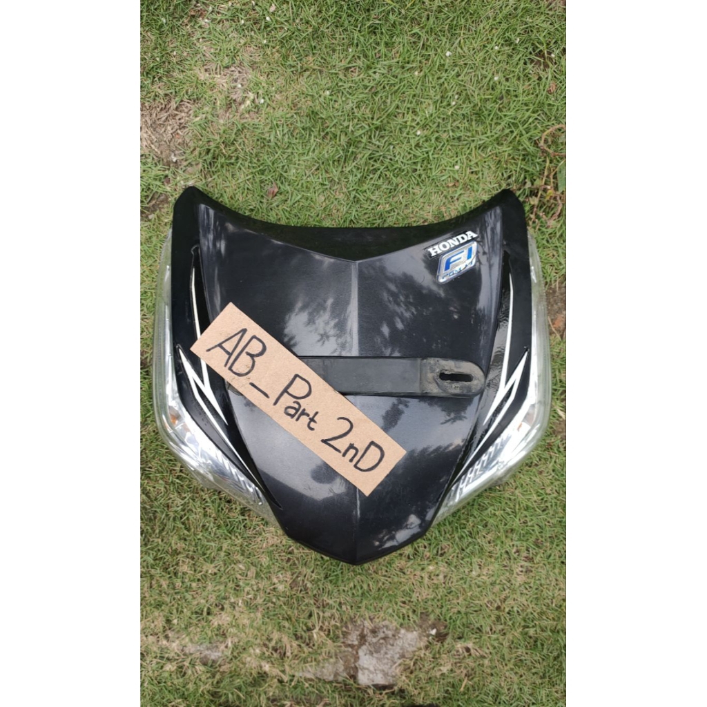 tameng dada depan set sein supra x 125 helm in/panel dasi depan honda supra x 125 helm in original