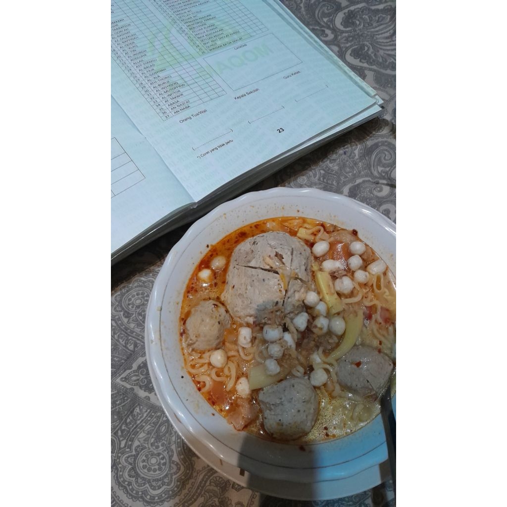 

Bakso ikan jumbo kuah mercon