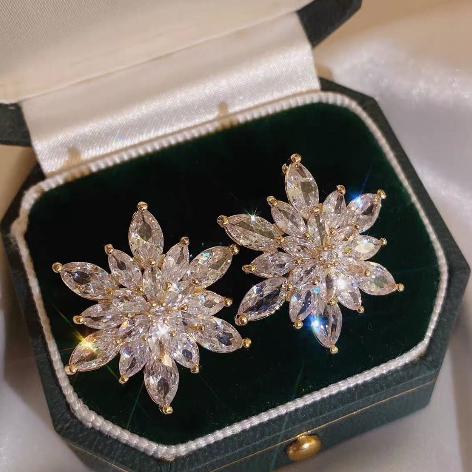 222 Anting Tusuk Gantung Panjang Desain Unik Gaya Korea Wanita Takota 69