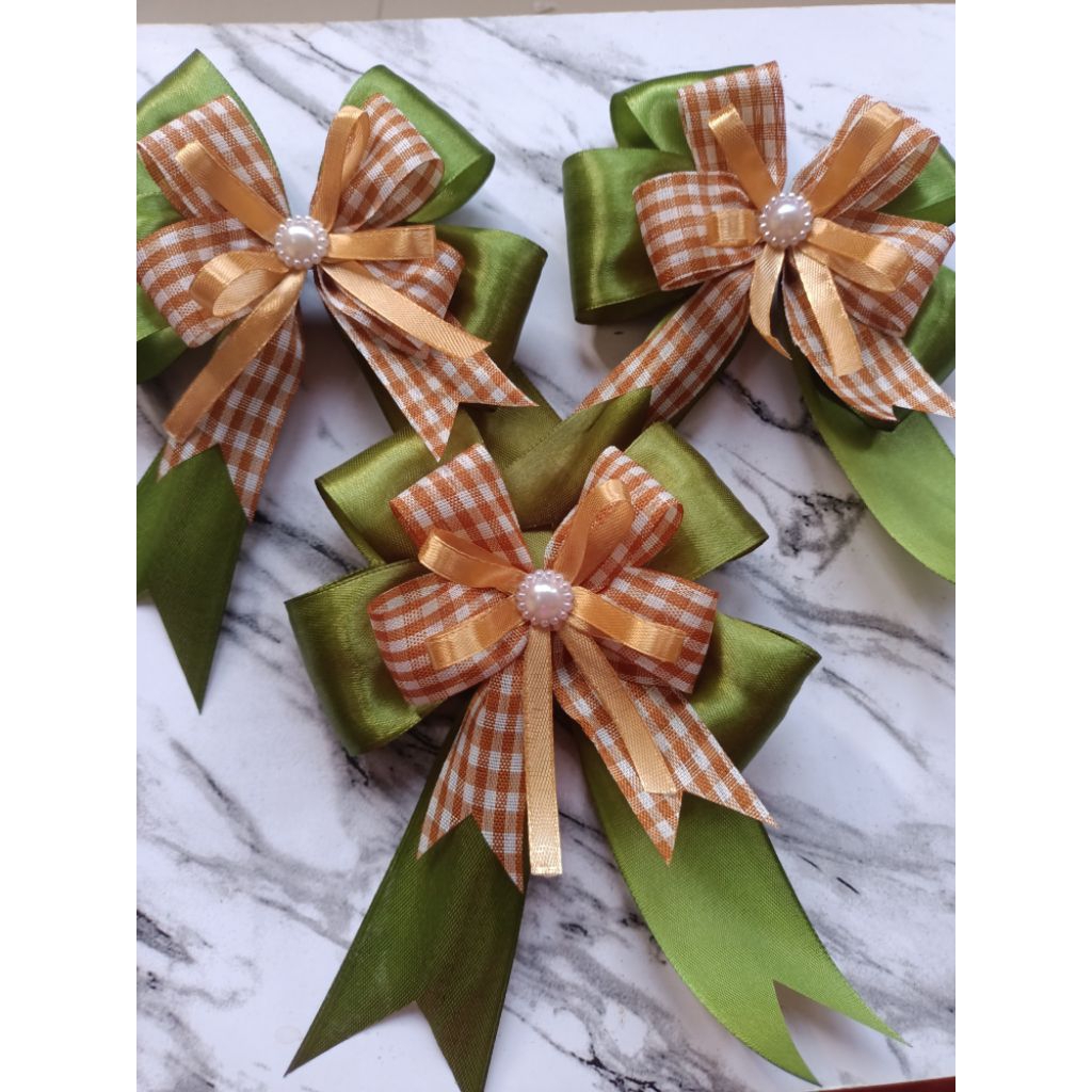 

Pita Hampers Instan, Pita Buket Cantik, Kode: LC3