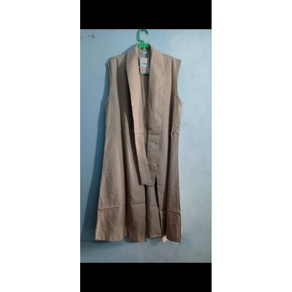 Outer Annisa brand Matahari