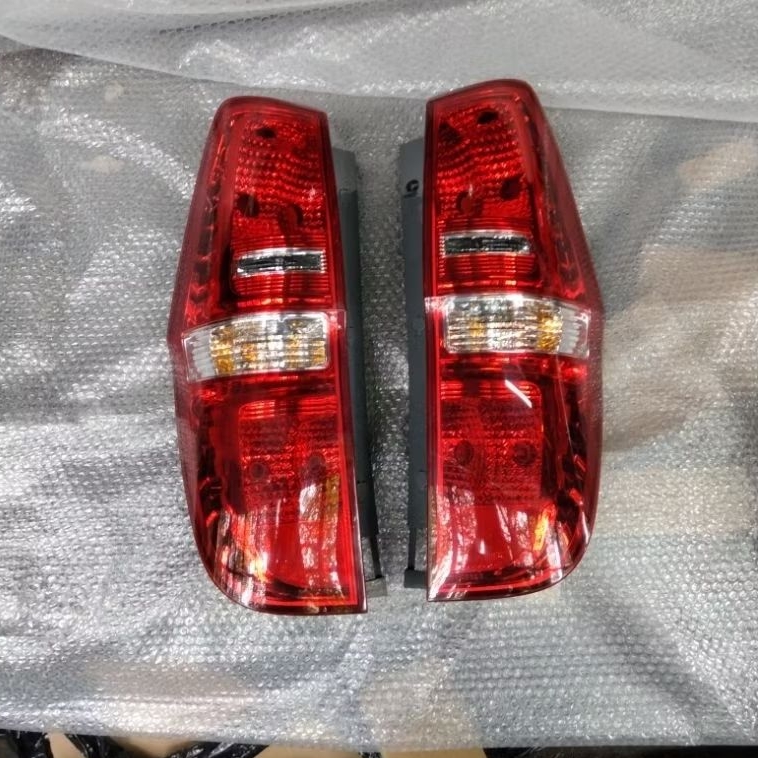 stoplamp lampu belakang hyundai h1