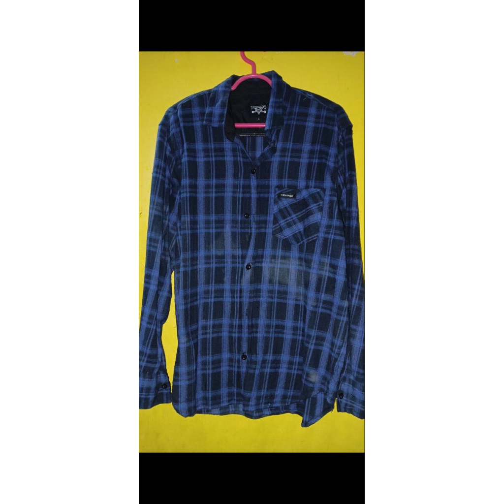 [PRELOVED] TRASHER Kemeja Flanel Pria (Lengan Panjang) LD 108 cm