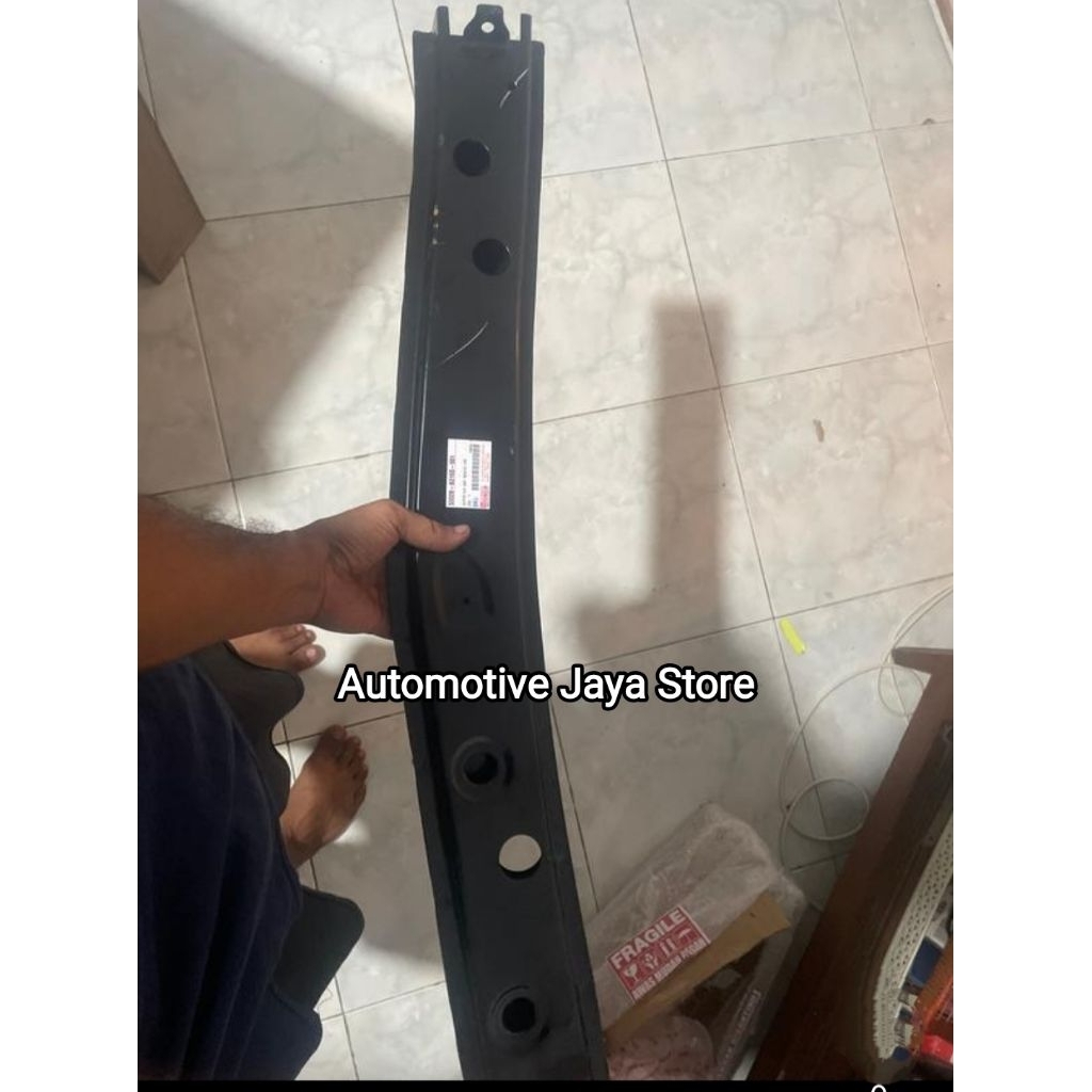 Supporr Radiator Bullhead atas calya Sigra Original